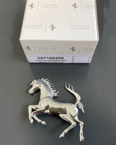 Genuine Ferrari California 599 612 FF Front Grile Horse emblem badge 67165200