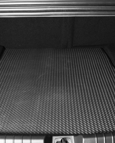 Maserati Ghibli Reversible Luggage Compartment Mat