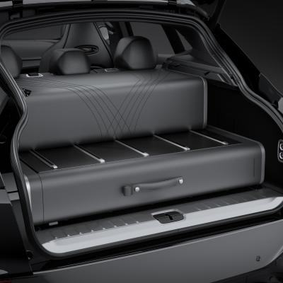 Aston Martin DBX Hamper