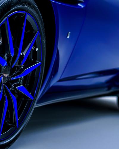 Aston Martin DB11 20'' 10-Spoke Gloss Black Directional Tinted Wheel