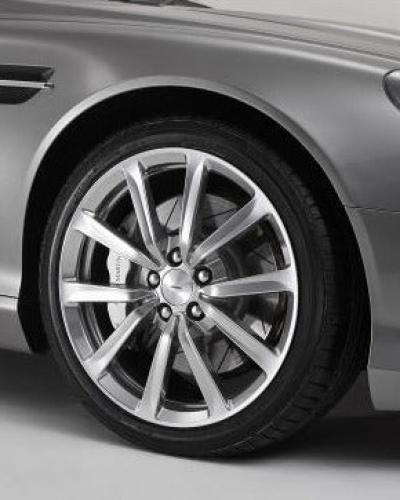Aston Martin 19" 10-Spoke Lightning Wheel
