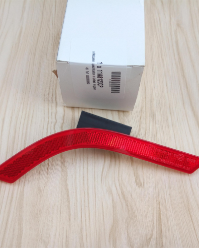 Genuine McLaren Rear Left Marker Lamp Reflector 11A8123CP