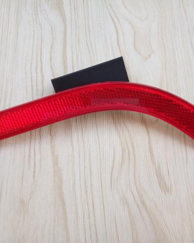 Genuine McLaren Rear Right Marker Lamp Reflector 11A8124CP