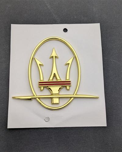 Maserati Quattroporte GranTurismo Ghibli Levante RH&LH Gold Side Logo Emblem Badge