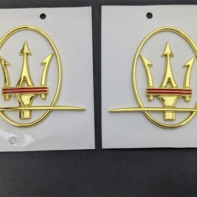 Maserati Quattroporte GranTurismo Ghibli Levante RH&LH Gold Side Set Logo Emblem Badge