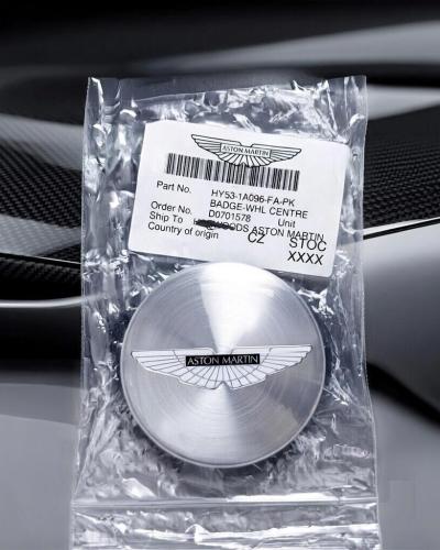 Aston Martin Center Cap Wheel Genuine Black/Silver OEM HY53-1A096-FA-PK
