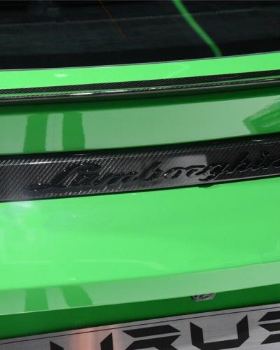 Lamborghini URUS Logo Script Lettering Emblem Gloss Black Badge 4ML853742