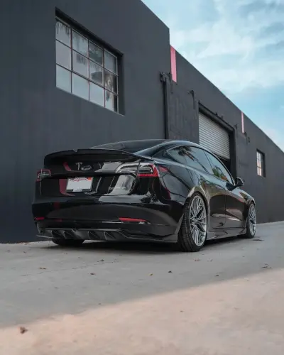 StreetHunter | TESLA MODEL 3 DIFFUSER
