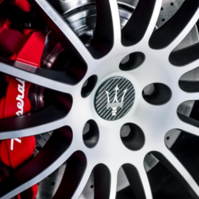 Maserati Carbon Fiber Center Caps (Set of 4)
