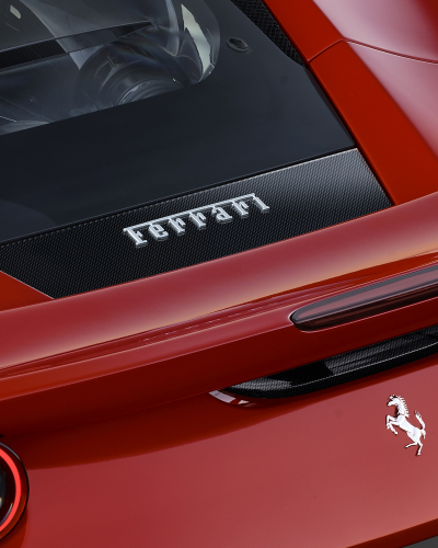 Ferrari 488 Carbon Fiber Rear Aerodynamic Duct