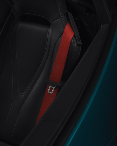 McLaren MSO Defined Colored Seat Belts