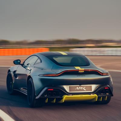 Aston Martin New Vantage Quad Exhaust